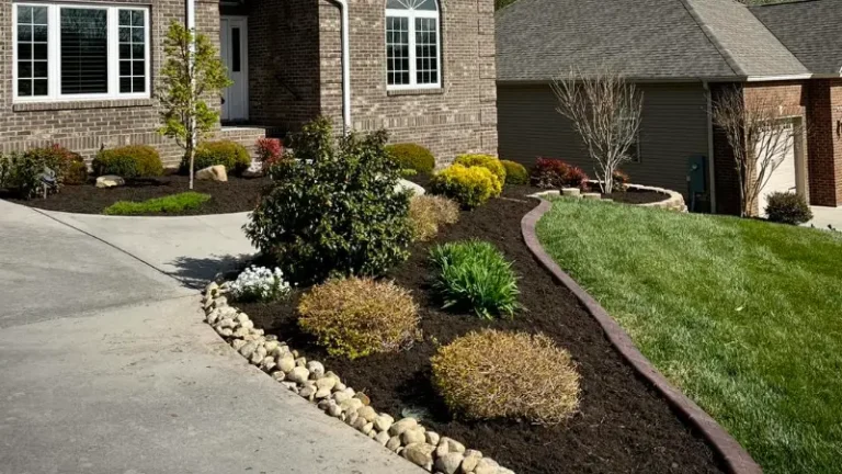 Hiring A Landscape Maintenance Company In Lenoir City, Tennessee