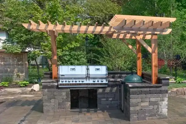 Outdoor Kitchen Construction